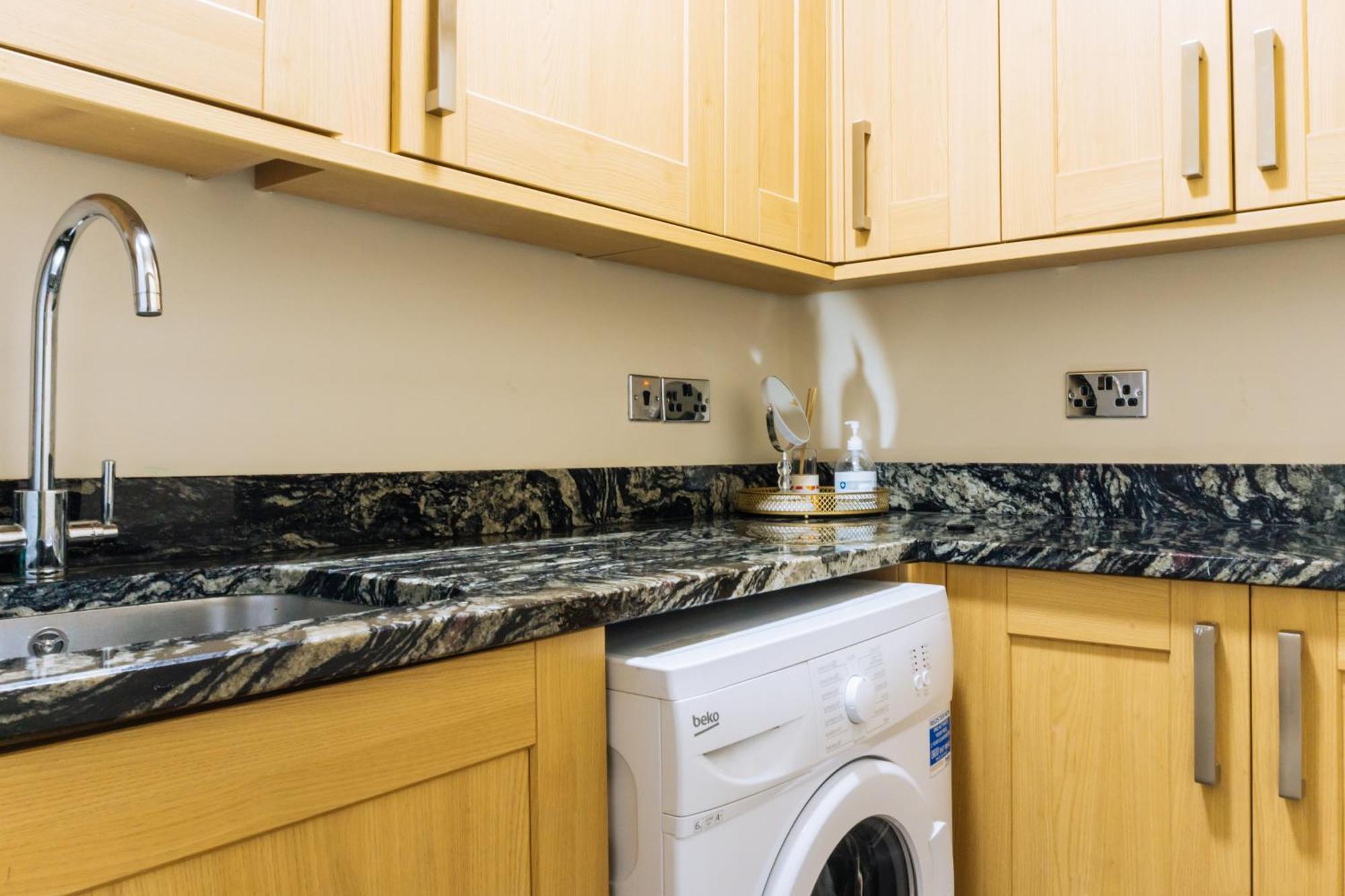 Homely 3 Bedroom In The Heart Of Central เอดินบะระ ภายนอก รูปภาพ