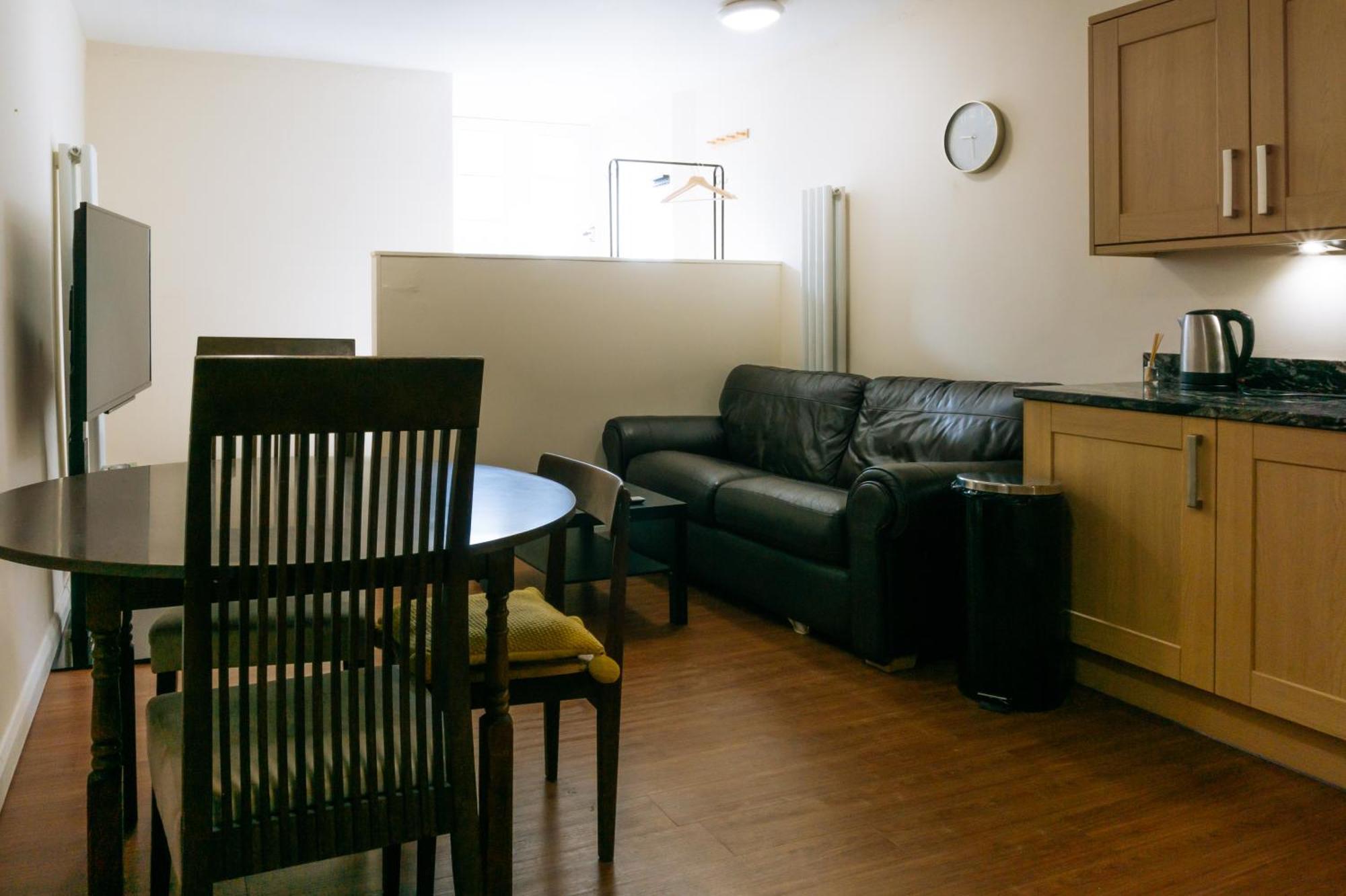 Homely 3 Bedroom In The Heart Of Central เอดินบะระ ภายนอก รูปภาพ